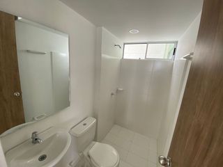 Foto 20 de Venta de apartamento en Conjunto Residencial Alameda Alto
