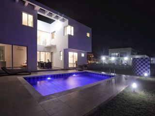 Foto 11 de ARRIENDO CASA EN BARCELONA DE INDIAS