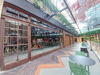 Foto 2 de LOCAL COMERCIAL EN VENTA, CC SANTA FE BOGOTÁ.
