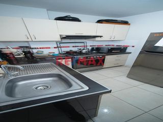 Foto 5 de Venta De Departamento En 2° Piso Urb. Las Quintanas De 78M2 A $ 70,000.