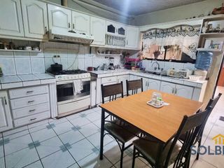Foto 5 de Casa con amplio terreno cerca de la feria libre
