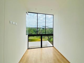 Foto 4 de LINDA CASA EN VENTA URB. MIRAFLORES CONTRY CLUB-FRENTE A PARQUE