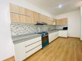 Foto 8 de LINDA CASA EN VENTA URB. MIRAFLORES CONTRY CLUB-FRENTE A PARQUE