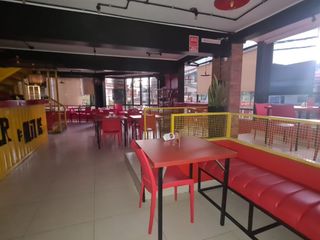 Foto 6 de Desde los inicios de Tarapoto, este local ha saciado antojos con sus hamburguesas y bebidas. Tres pisos operativos + azotea lista para conquistar.