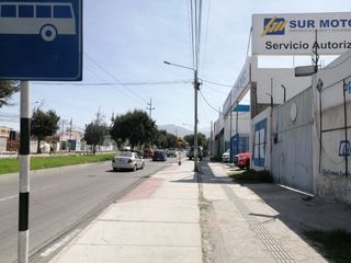 Foto 2 de EN VENTA TERRENO DE 3875 M2 EN LA AV. AVIACION , CERRO COLORADO