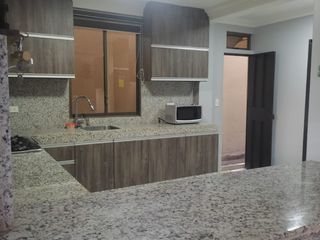 Foto 2 de Casa Amoblada en Alquiler en La Joye Etapa Rubi, 4 Habitaciones, 3 Baños, Piscina, Seguridad.