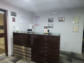 ALQUILO OFICINA AMOBLADA - 215  m2 - CENTRO EMPRESARIAL REAL SAN ISIDRO