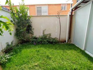 Casa de dos pisos, con lote de 90 mts2, ciudad pacifica, sur de Cali.