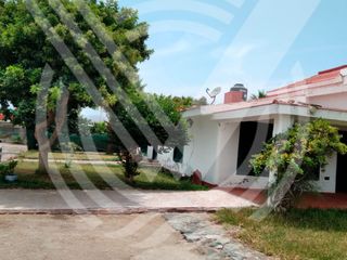Foto 32 de SE VENDE COMO TERRENO PARA  PROYECTO O CONDOMINIO DE  2,584 m². ¡CAMPO Y PLAYA !...