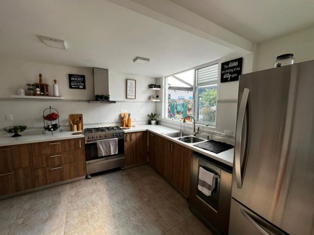 vende casa en el barrio Las Villas