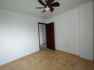 Apartamento en arriendo en Riomar.