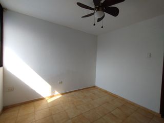 Apartamento en arriendo en Riomar.