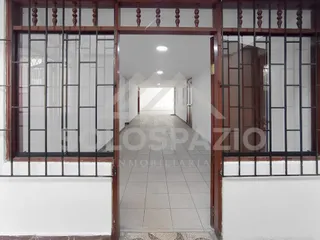 Alquiler de Local Comercial de 3 pisos - SAN JUAN DE MIRAFLORES