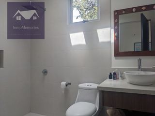 Venta espectacular casa dentro de Urbanización Exclusiva ubicada en Tanda - Nayón