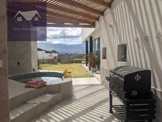 Venta espectacular casa dentro de Urbanización Exclusiva ubicada en Tanda - Nayón