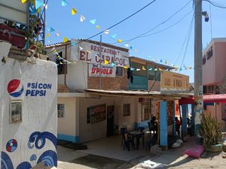 Foto 3 de VENTA DE CASA DE DOS PISOS EN PLAYA YACILA