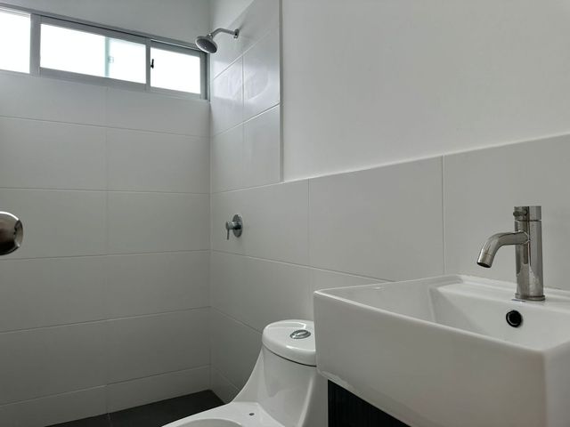 EN VENTA LINDO Y MODERNO DEPARTAMENTO CON BELLA VISTA EN CONDOMINIO