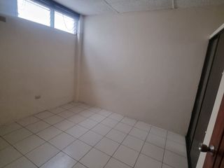 Departamento en Alquiler en Urdesa Central, 2 Habitaciones, 1 Baño, Norte de Guayaquil.