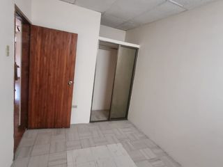 Departamento en Alquiler en Urdesa Central, 2 Habitaciones, 1 Baño, Norte de Guayaquil.