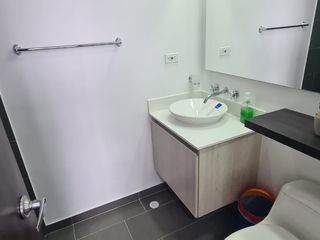 Foto 13 de APARTAMENTO AMOBLADO ESQUINERO NUEVO RENTO POR MESES