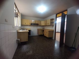 Departamento en  Amplio Dpto Familiar 3Er Piso En Pueblo Libre + De 89 M2