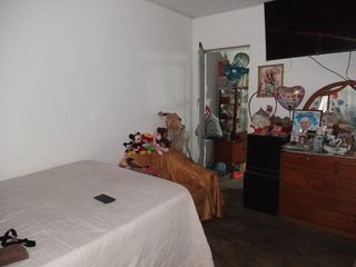 Venta de Casa en Avenida Comercial en Villa El Salvador