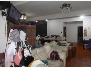 Foto 10 de VENTA DE EDIFICIO EN BREÑA ¡OCASIÓN!