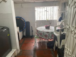 Casa de 2 Pisos en Venta Barrio Pie de la Popa