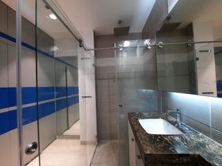 En Venta Departamento, Urb. Bosques de Los Ceibos