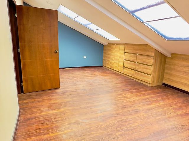Casa en venta, sector Racar Plaza