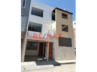 Vendo Casa En Urb. Miraflores Country Club Castilla - Piura ID 1094888