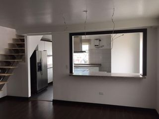 Venta Departamento Dúplex, Sector La Mariscal