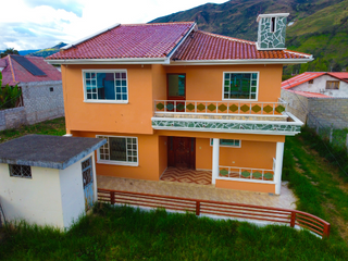 Casa de venta en Paute, Sector Parroquie El Cabo