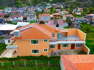 Casa de venta en Paute, Sector Parroquie El Cabo