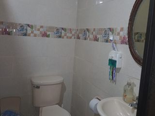 Te vendo esta hermosa casa finca, con escritura proindiviso (35.9%), bien barata, entre Hatillo y Girardota.