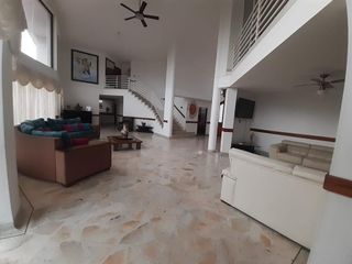 VENDO CASA CAMPESTRE EN CONDOMINIO LAS MERCEDES.