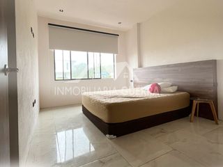 Foto 6 de SE VENDE CASA - URB LA TOSCANA