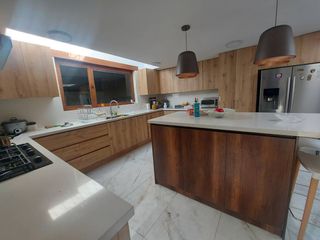 Casa amplia de venta en la mejor zona de la Av Ord Lazo amplia área verde