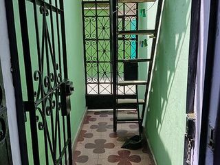 Foto 4 de VENTA DE CASA / DEPARTAMENTO TRIPLEX CERCA A CAQUETA PARQUE DEL TRABAJO