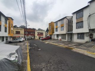 Casa Dentro de Conjunto en Venta al Sur de Quito Sector Fundeporte
