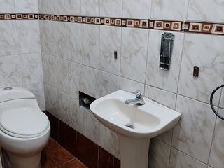 VENTA DE CASA DE 2 PISOS EN EL CALLAO