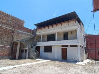 Foto 4 de VENDO  casa en zona comercial Piura