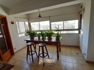 Foto 11 de Piso de Categoría en el Centro de Cordoba - 250m - 4 Hab - 2 Cocheras