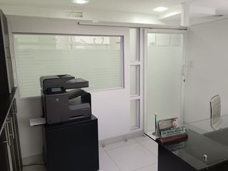 Foto 11 de Oficina de venta en el Edificio Atlantis, Kennedy Norte, 53,48 m2.