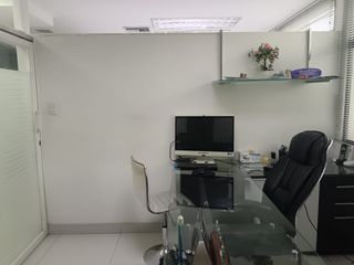 Foto 12 de Oficina de venta en el Edificio Atlantis, Kennedy Norte, 53,48 m2.