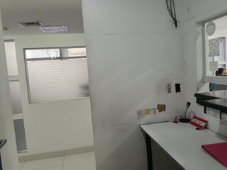 Foto 6 de Oficina de venta en el Edificio Atlantis, Kennedy Norte, 53,48 m2.
