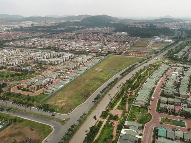 Foto 9 de Terrenos Comerciales oportunidades de expansión o inversión - La Joya 