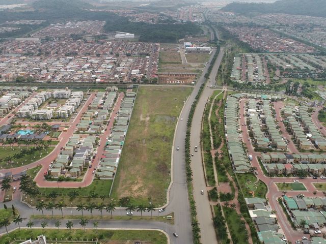 Foto 6 de Terrenos Comerciales oportunidades de expansión o inversión - La Joya 