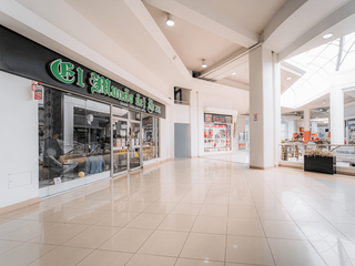 Foto 5 de Locales en renta - Centro comercial River Mall Valle de los chillos