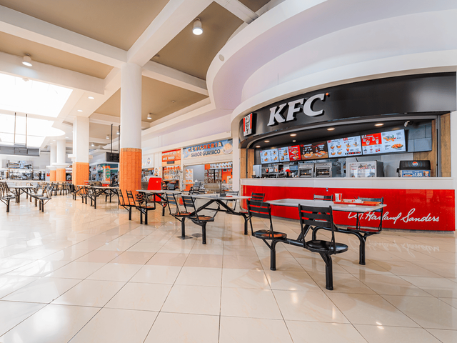 Foto 10 de Oficinas, locales y bodegas en renta - River Mall centro comercial valle de los chillos